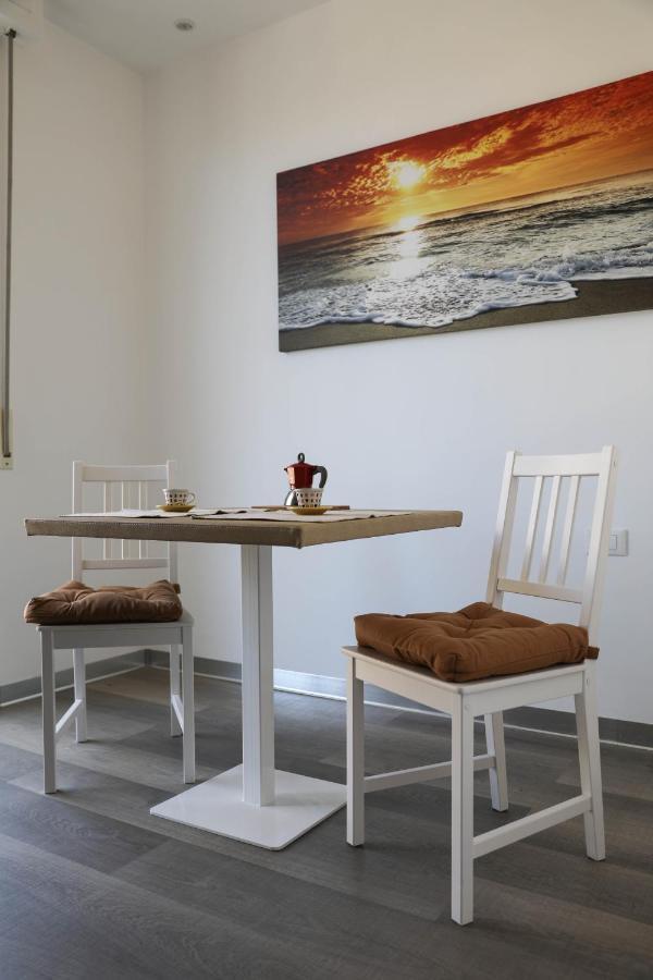 Interno 11 City View With Kitchen - 70 Mq Bari Ngoại thất bức ảnh