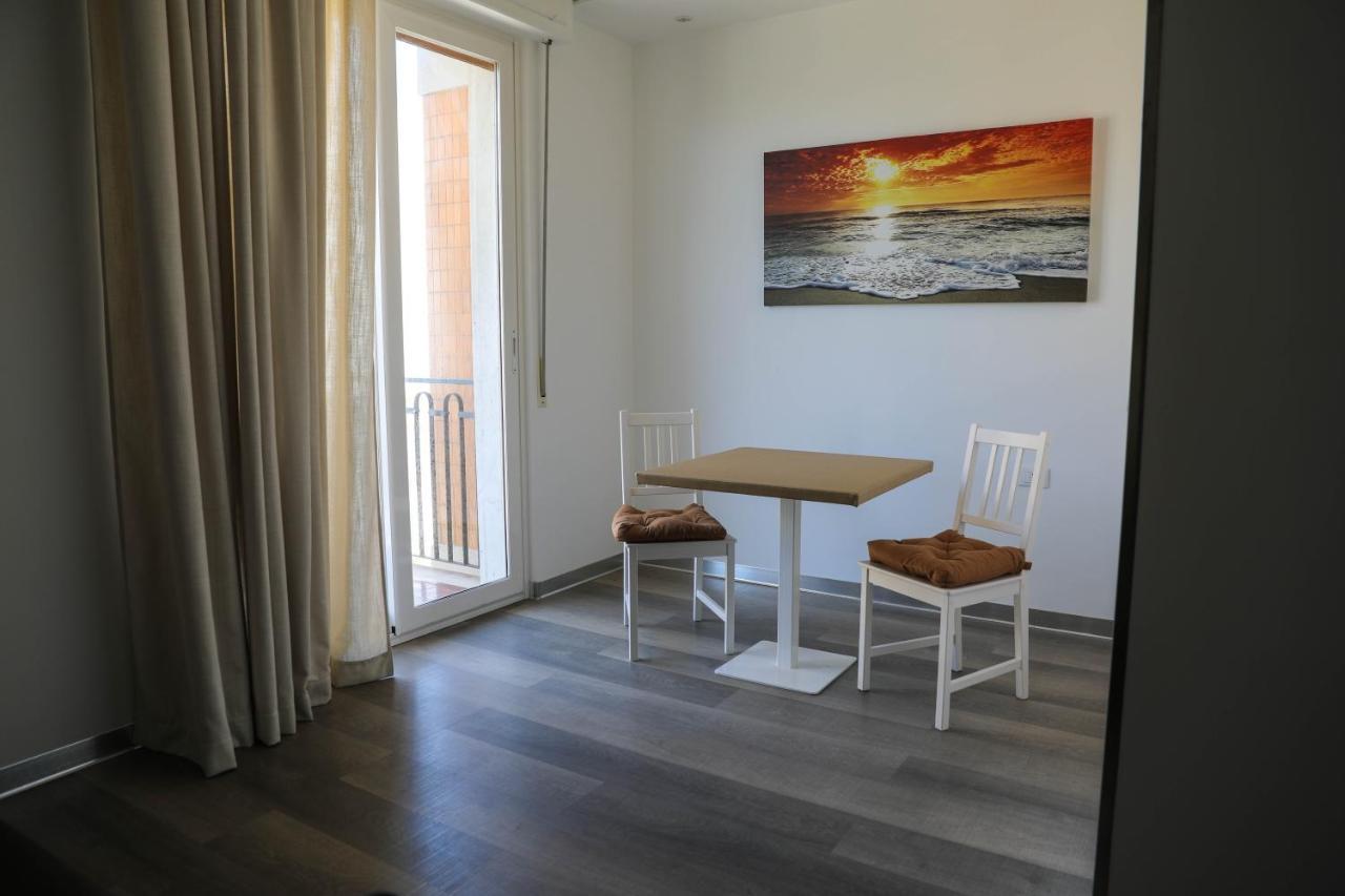 Interno 11 City View With Kitchen - 70 Mq Bari Ngoại thất bức ảnh
